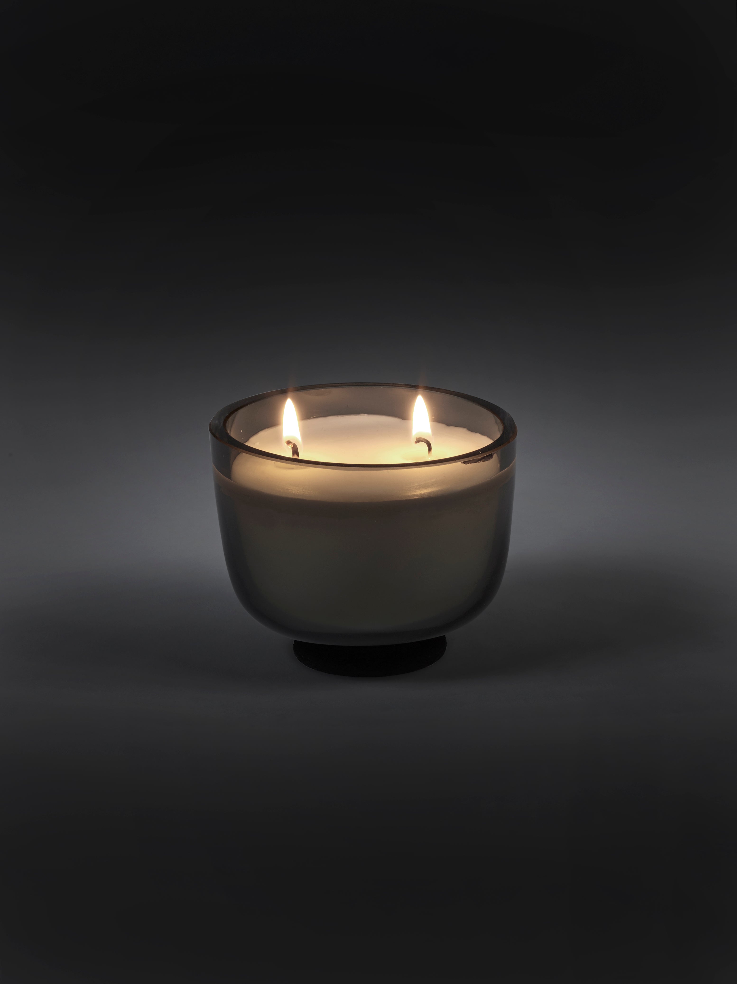 Bougie parfumée XS Smokey Grey par Vincent Van Duysen