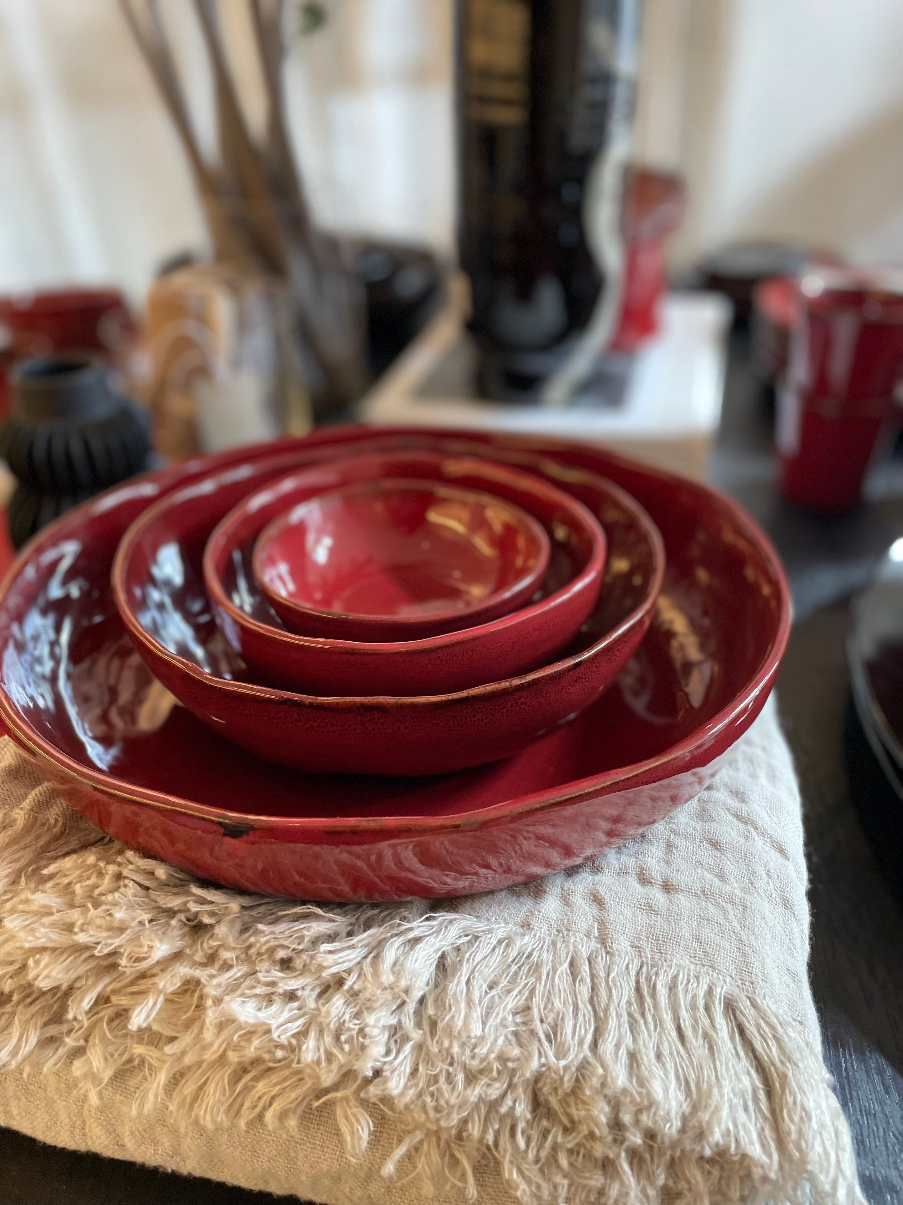 Kom M - La Mère by Marie Michielssen - Venetian red