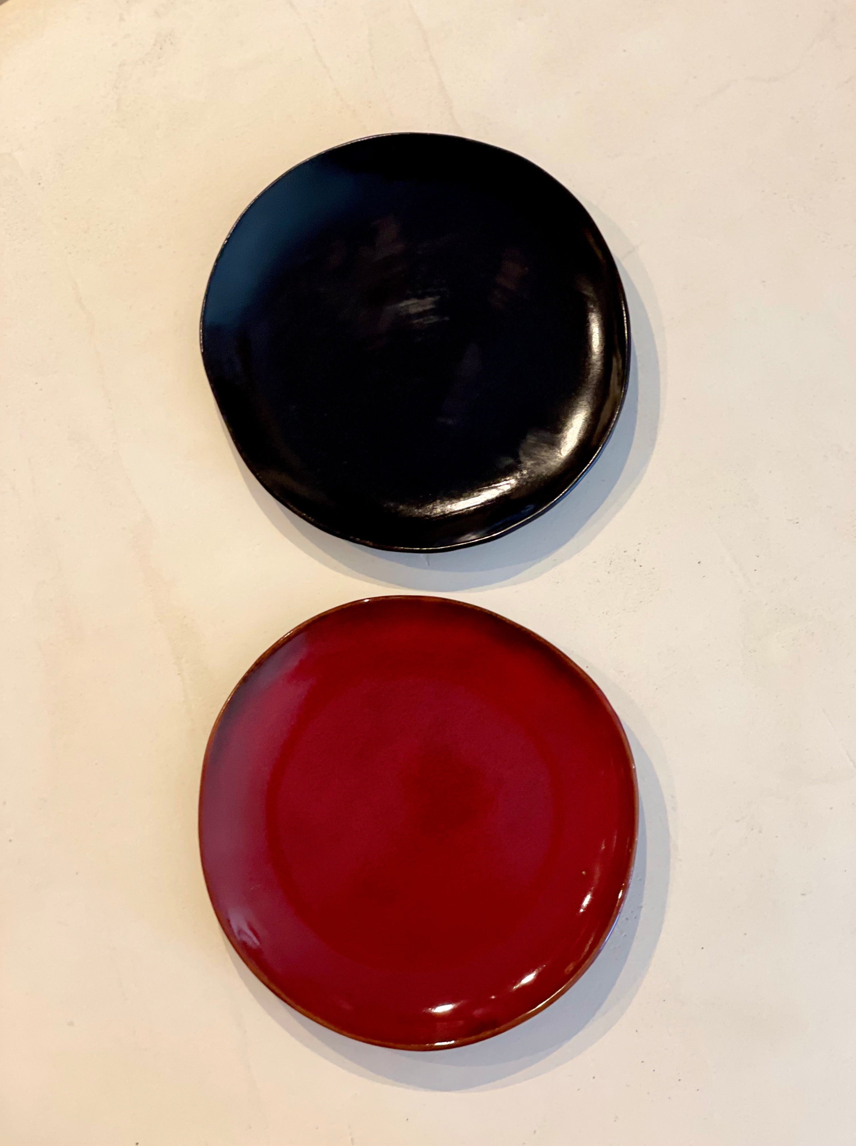 Bord S - La Mère by Marie Michielssen - Venetian red