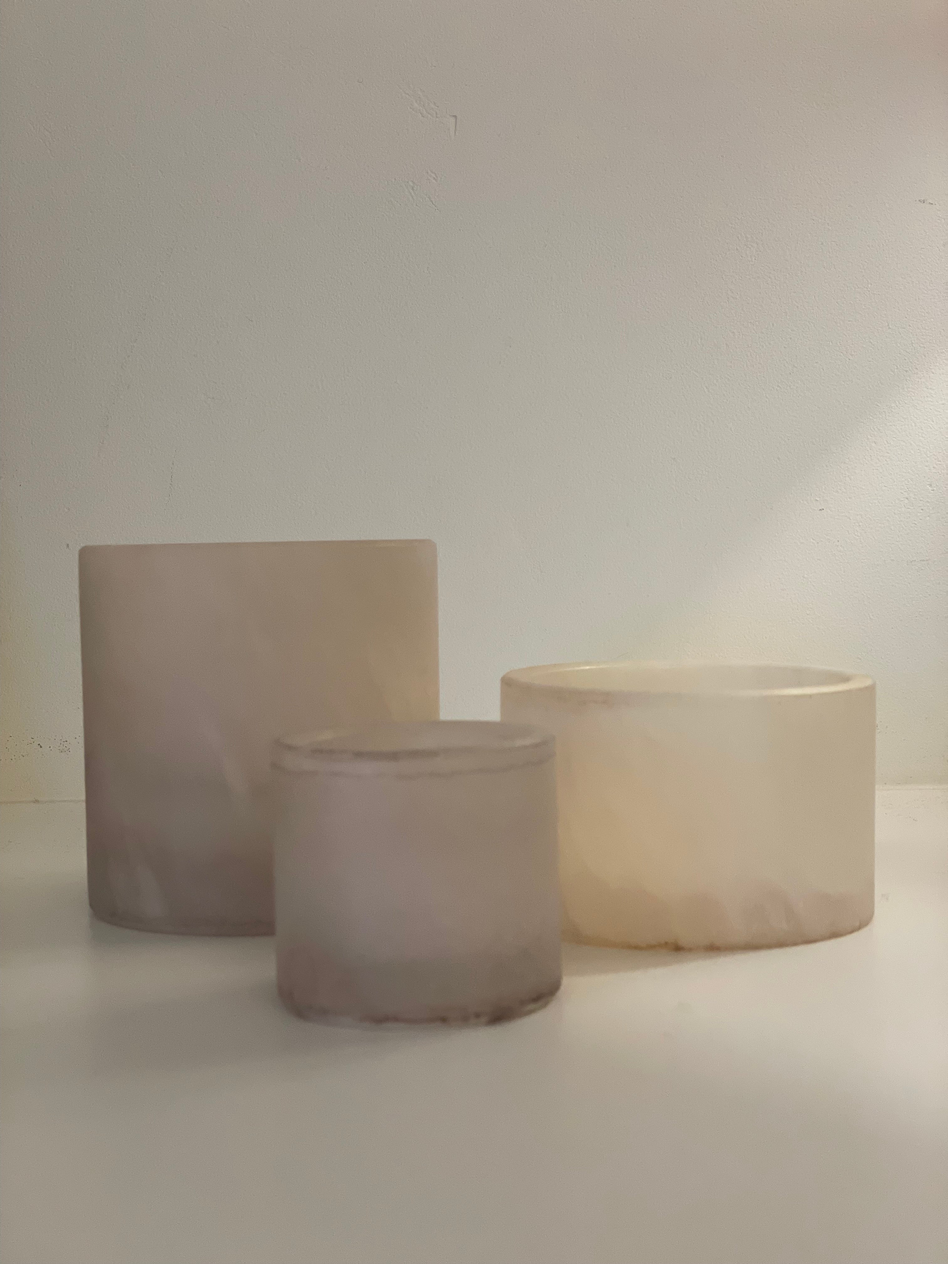 Candle holder alabaster beige S low