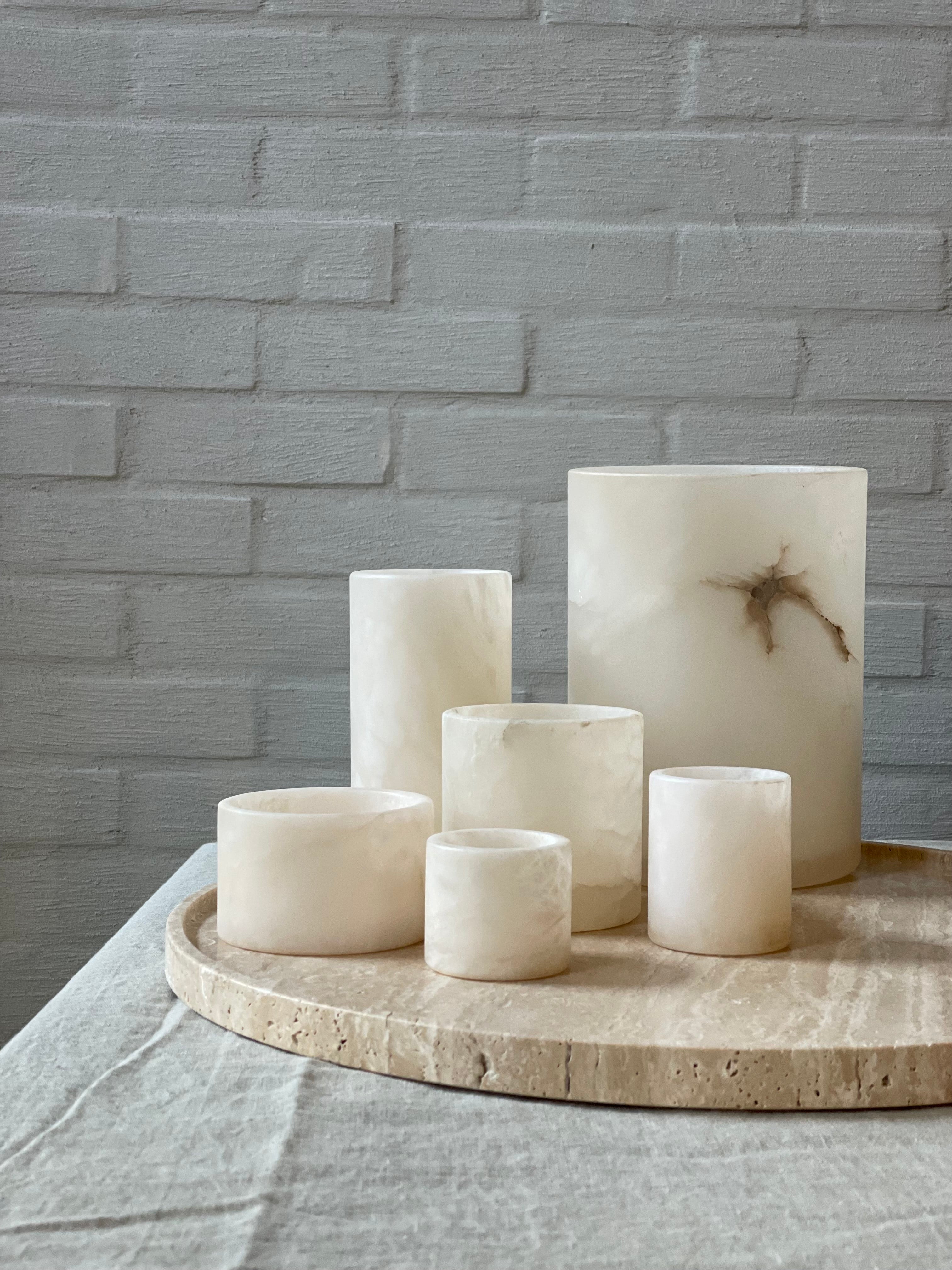Kaarshouder/Vaas albaster beige L