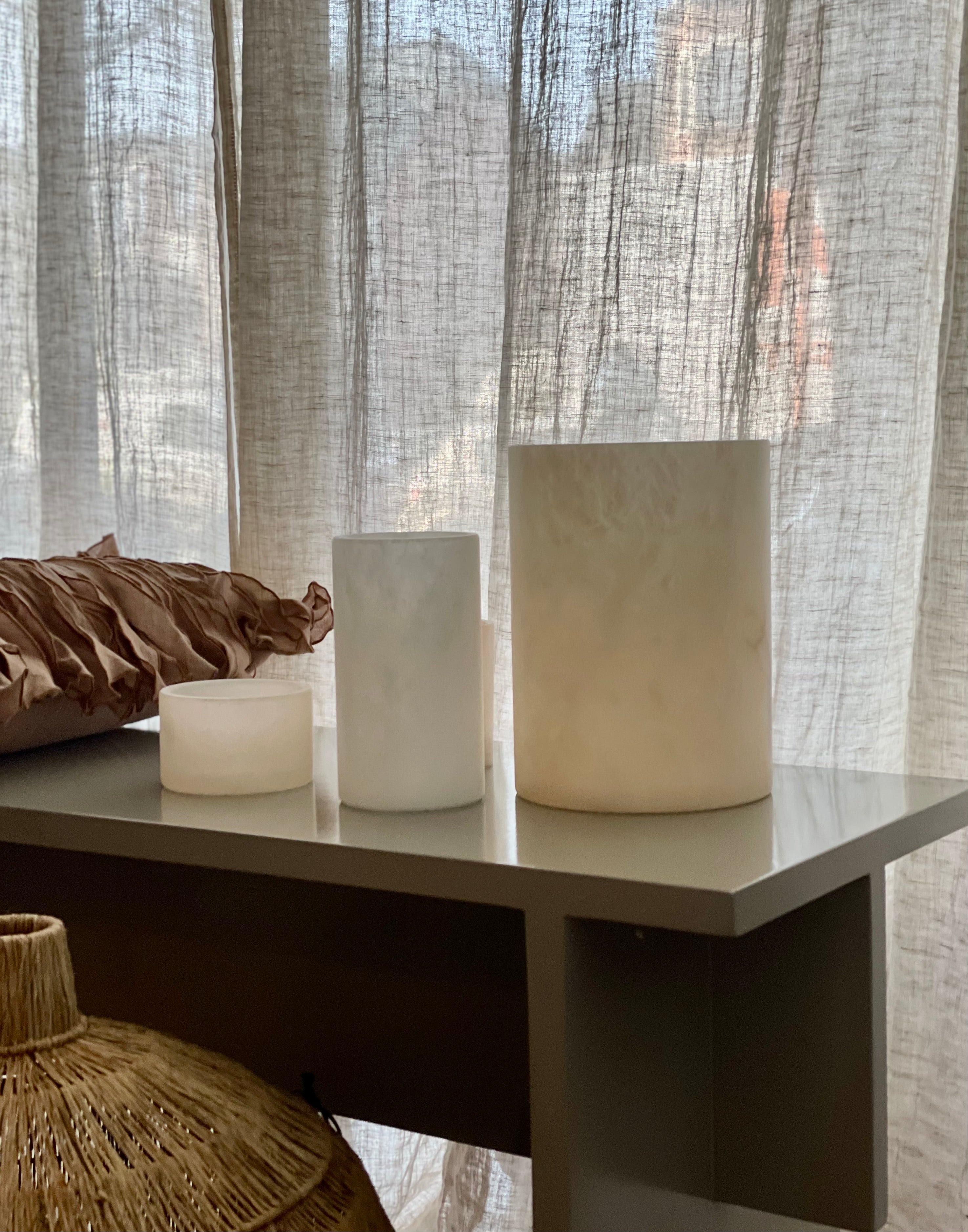Kaarshouder/Vaas albaster beige L