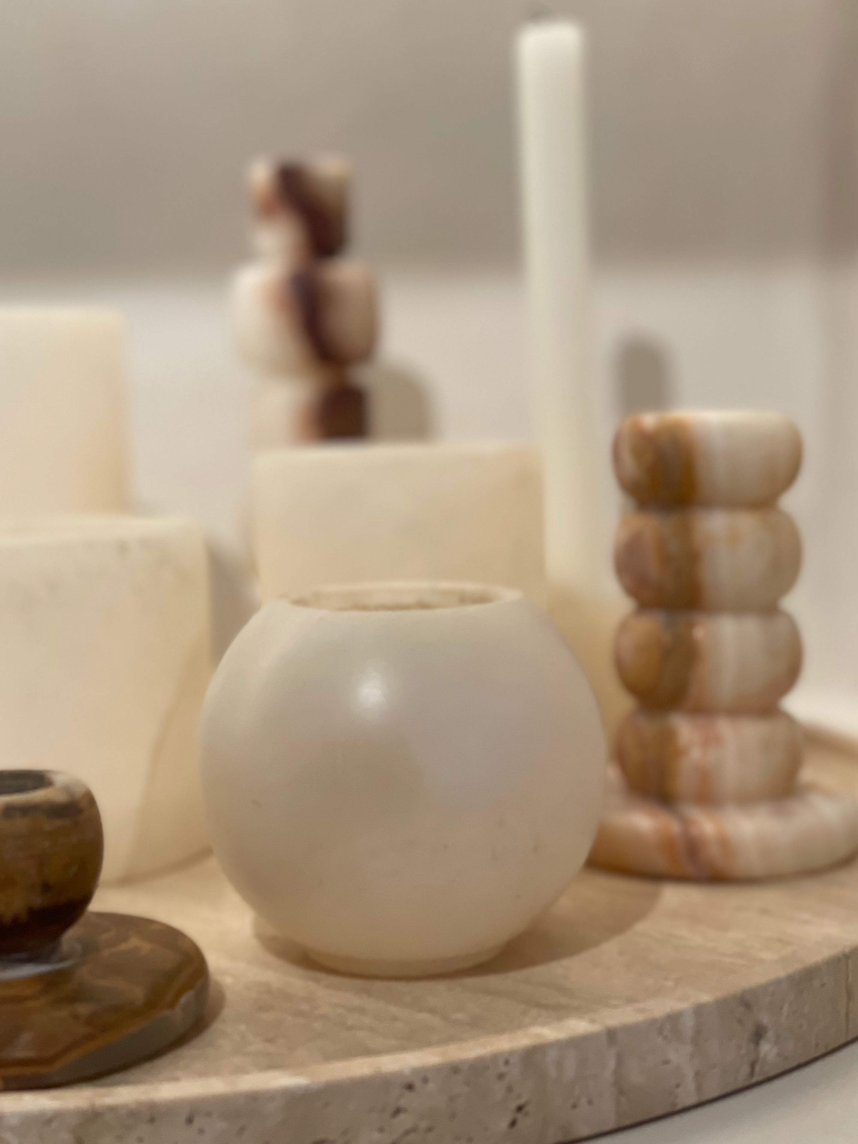 Alabaster tealight holder beige sphere