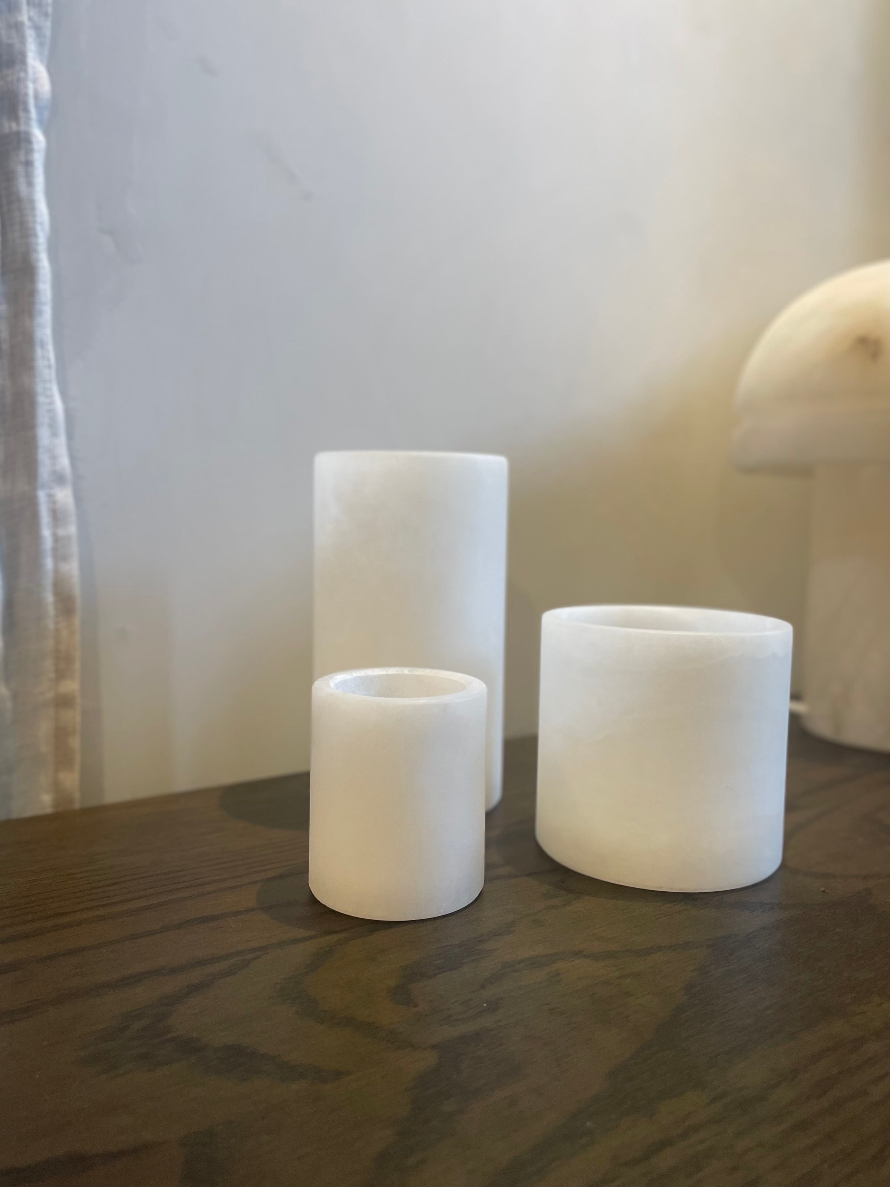 Bougeoir en albâtre blanc S