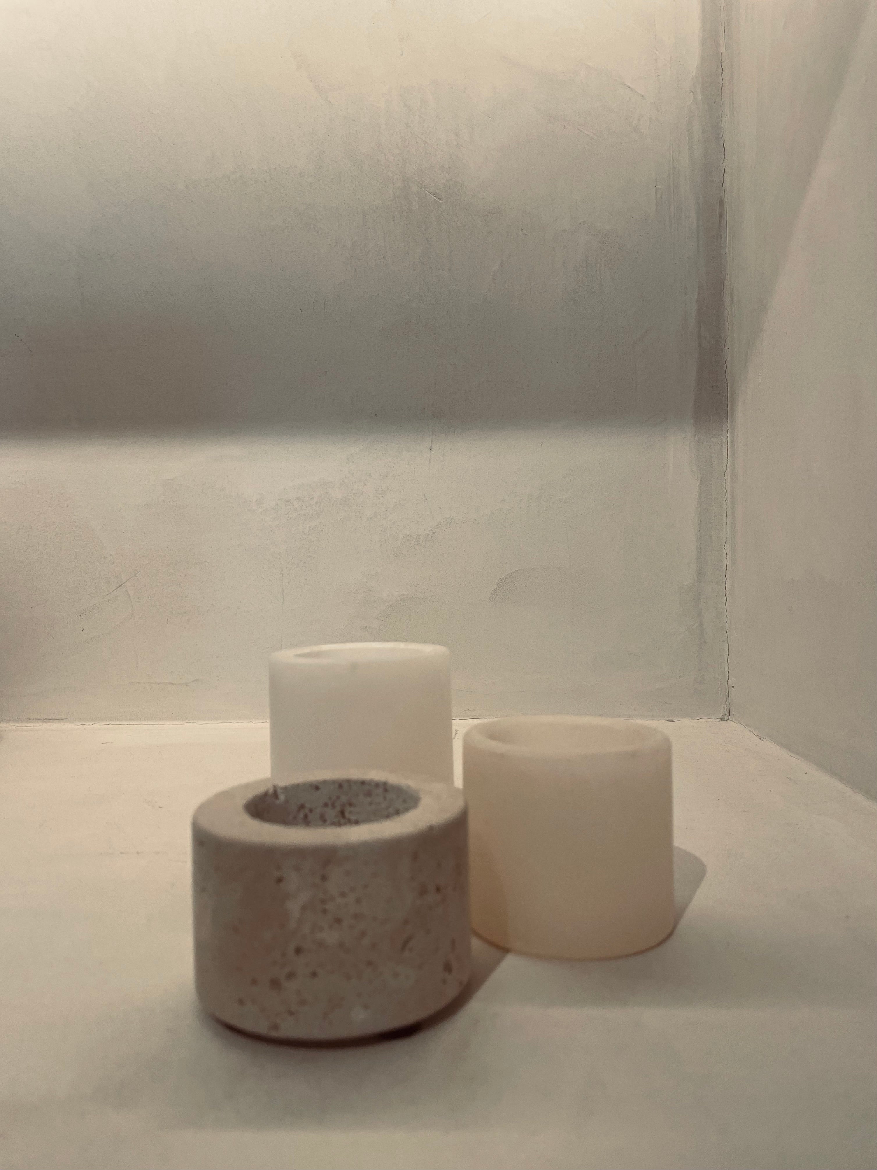 Bougeoir en albâtre blanc S