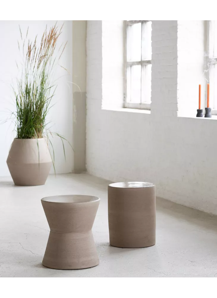 Side table beige Pawn - Marie Michielssen