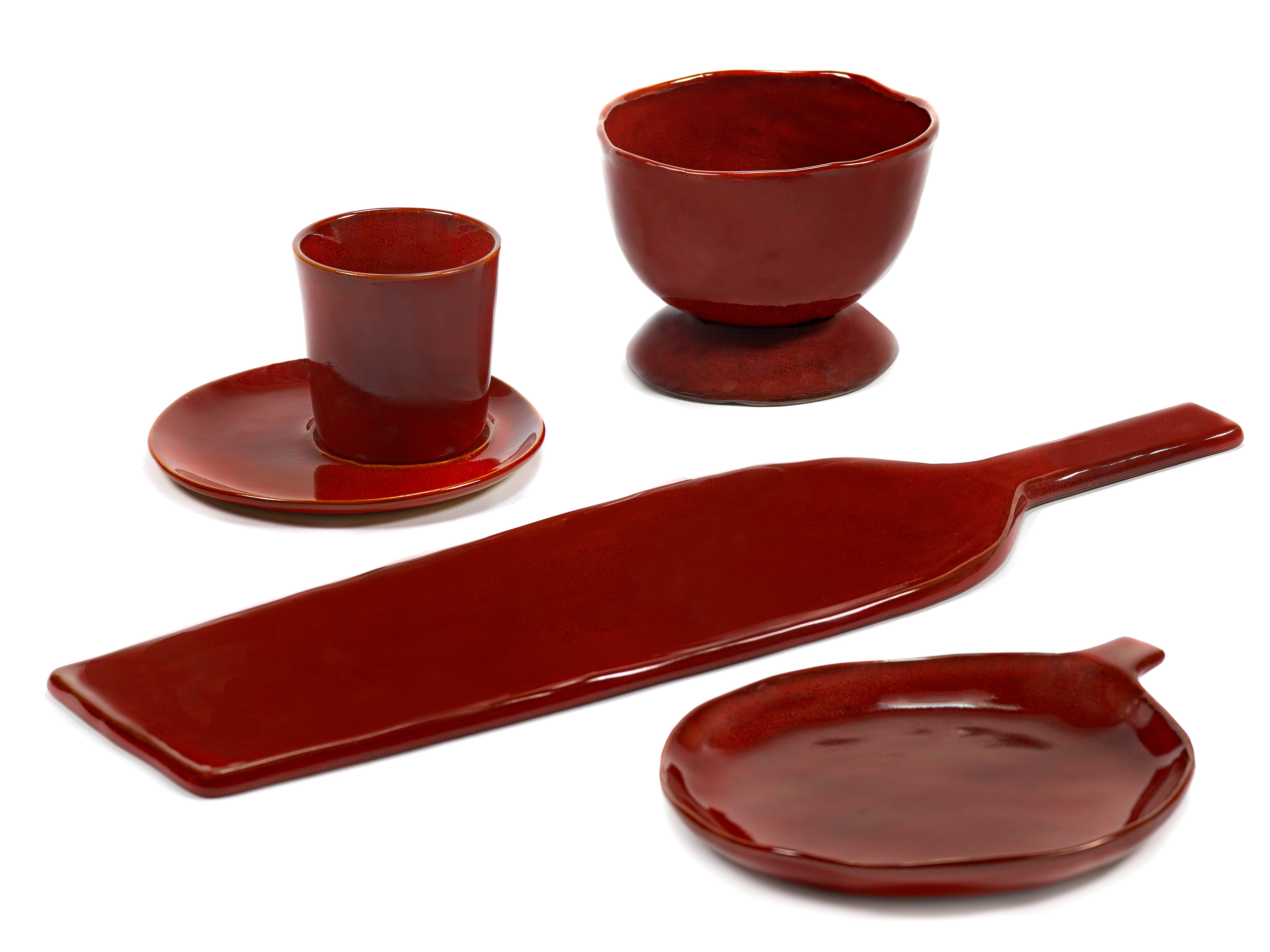 Serveerschaal - La Mère by Marie Michielssen - Venetian red