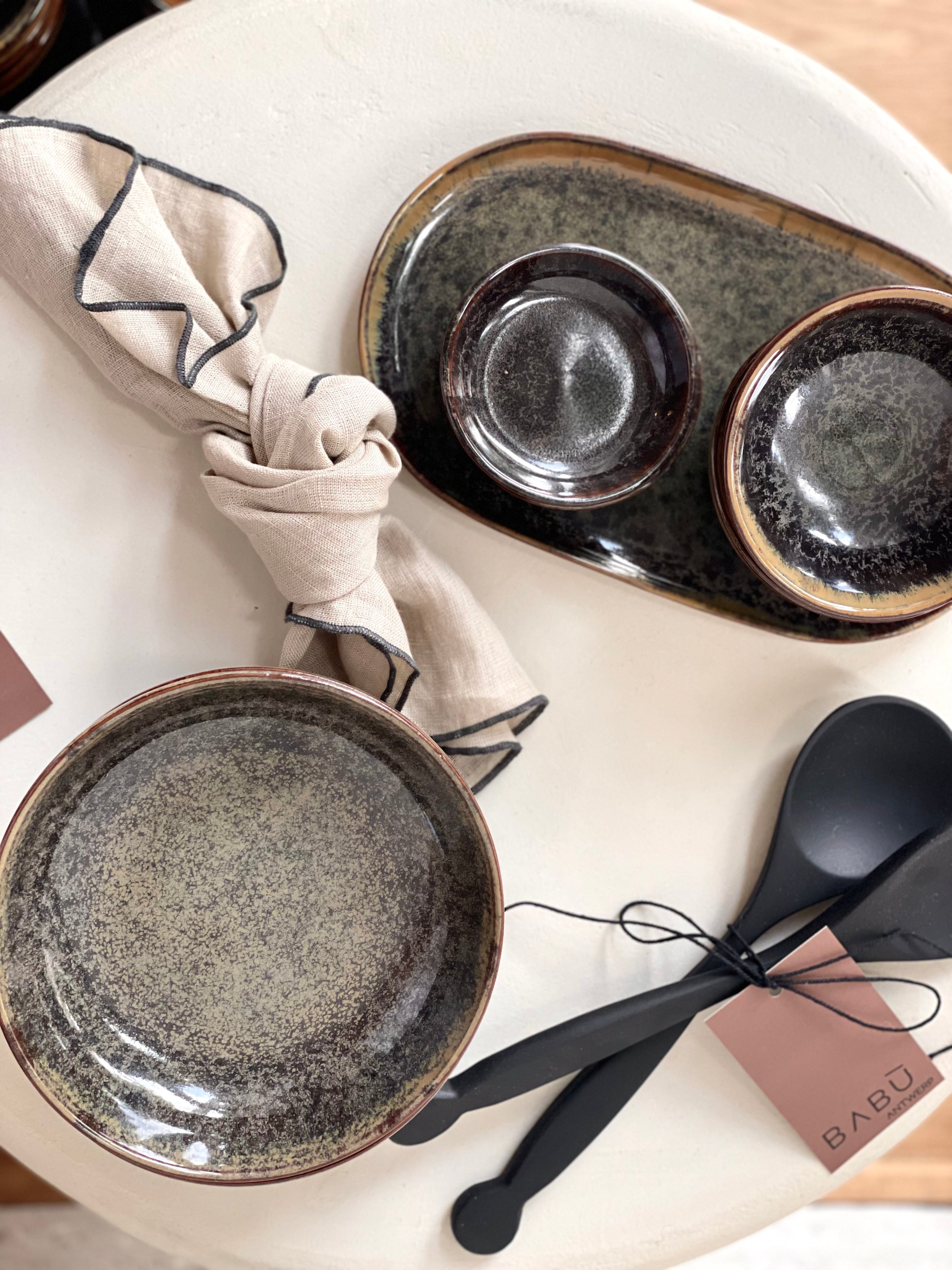 Olive plate Surface Indi Grey