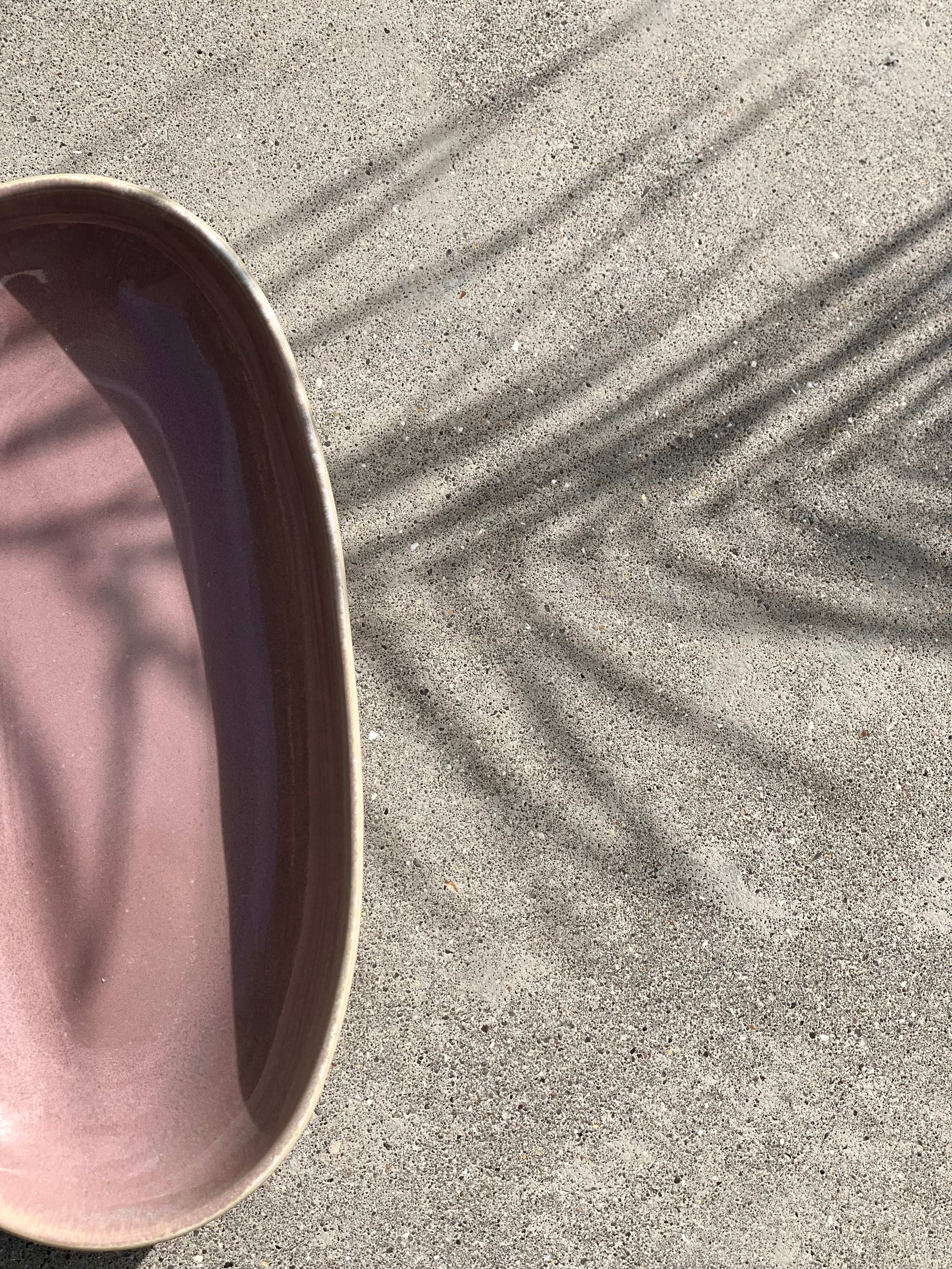 Pink oval plate