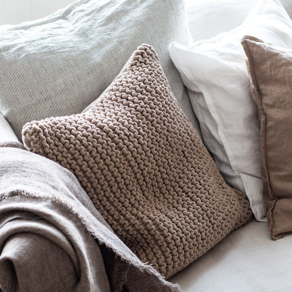 Coussin en corde noisette