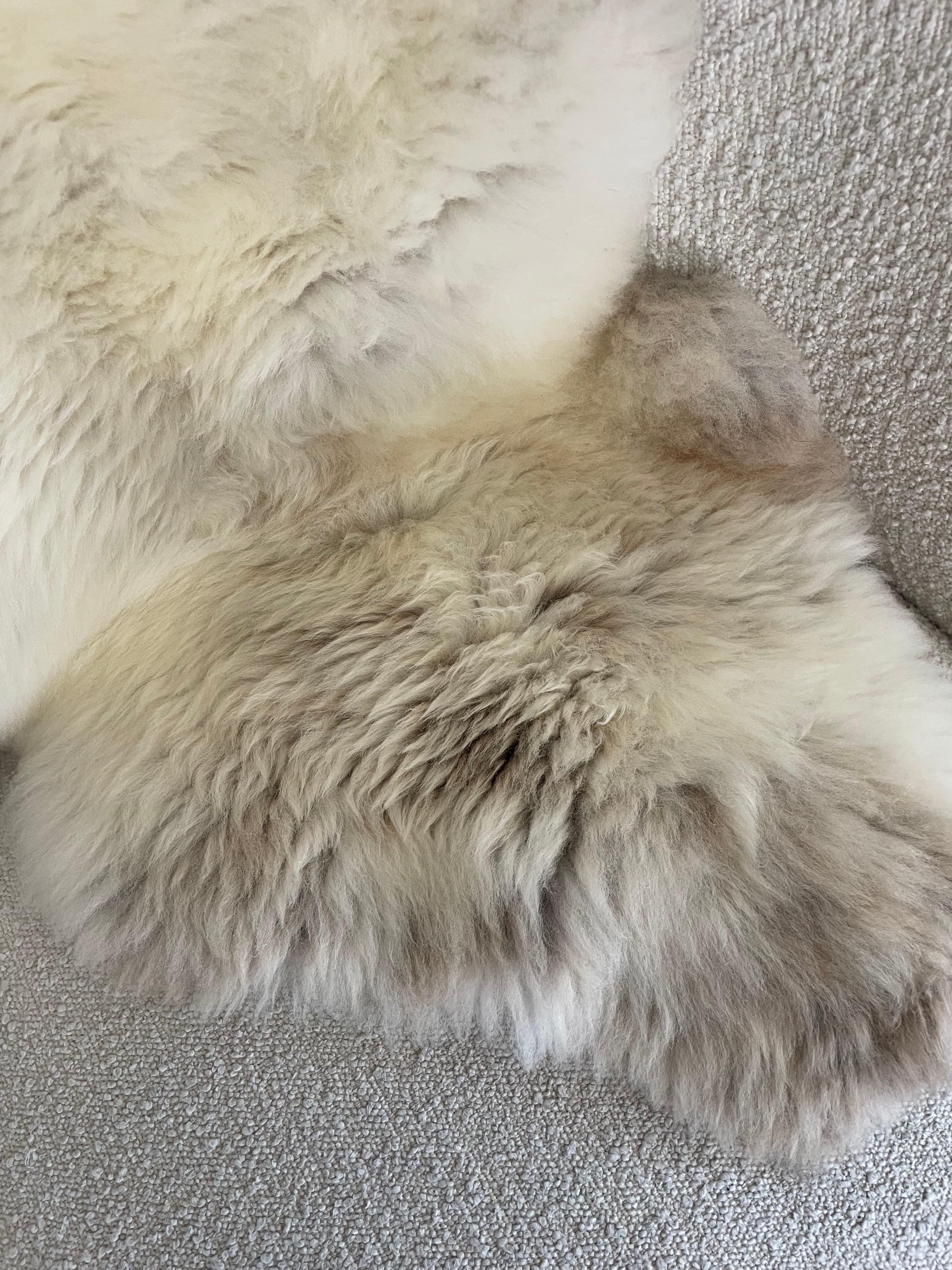 Gemêleerde beige Texelse schapenvacht L 1