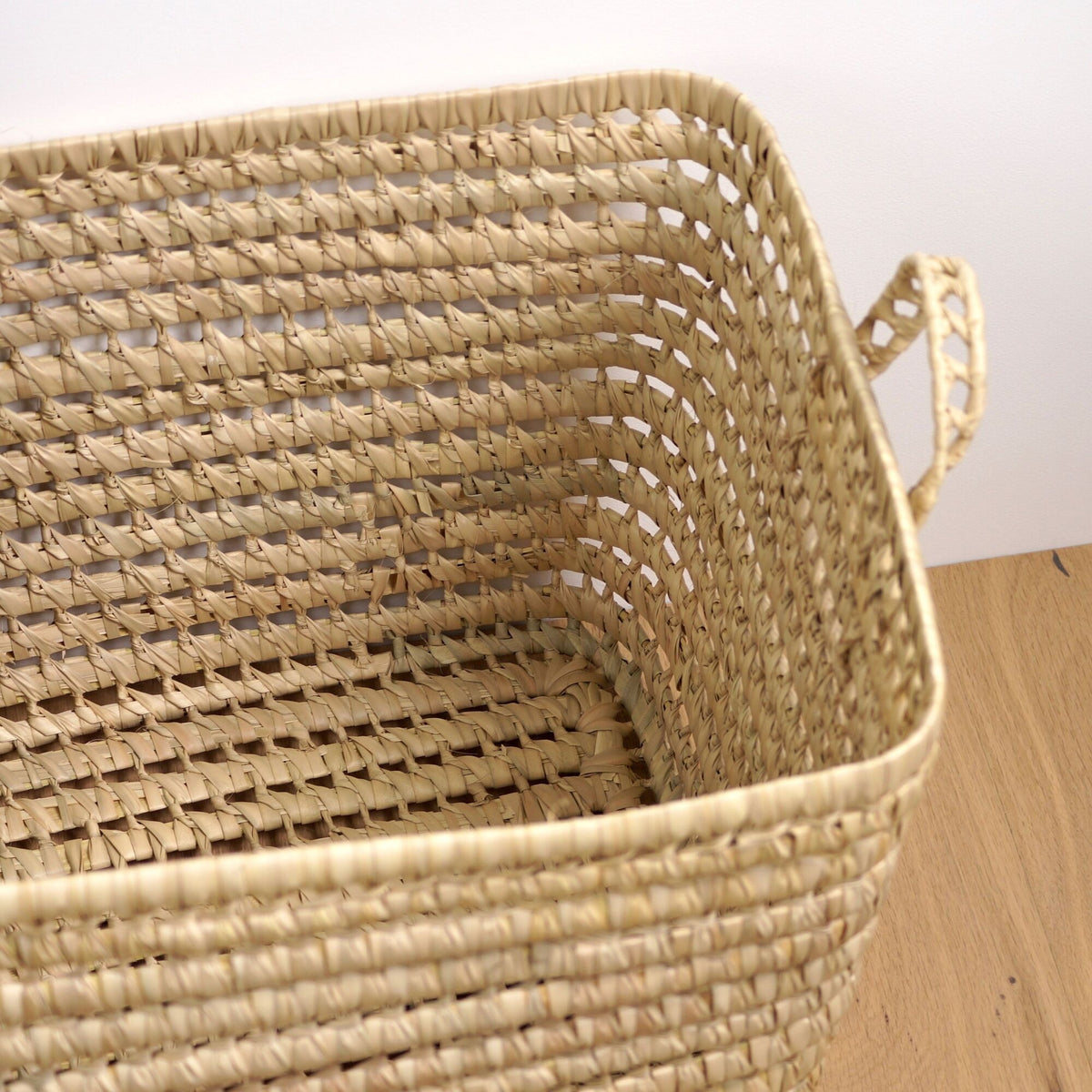 Large rectangular basket with handles - palm leaf