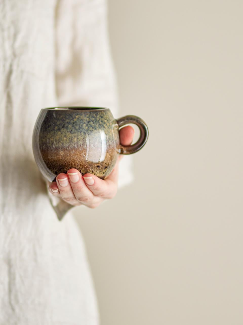 Ceramic cup Paula - dark brown