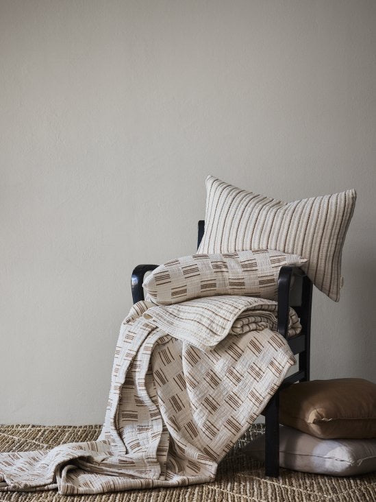 Cushion Lola