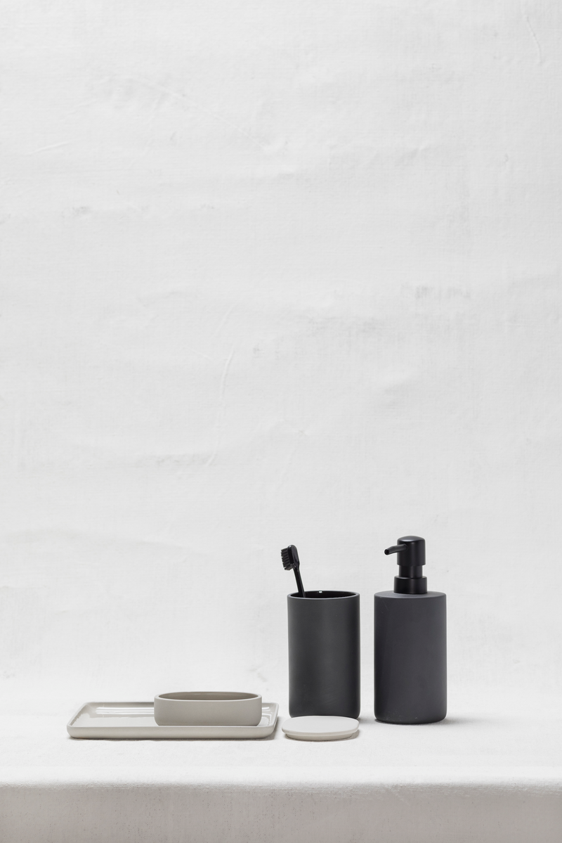 Pompe à savon gris - Bertrand Lejoly