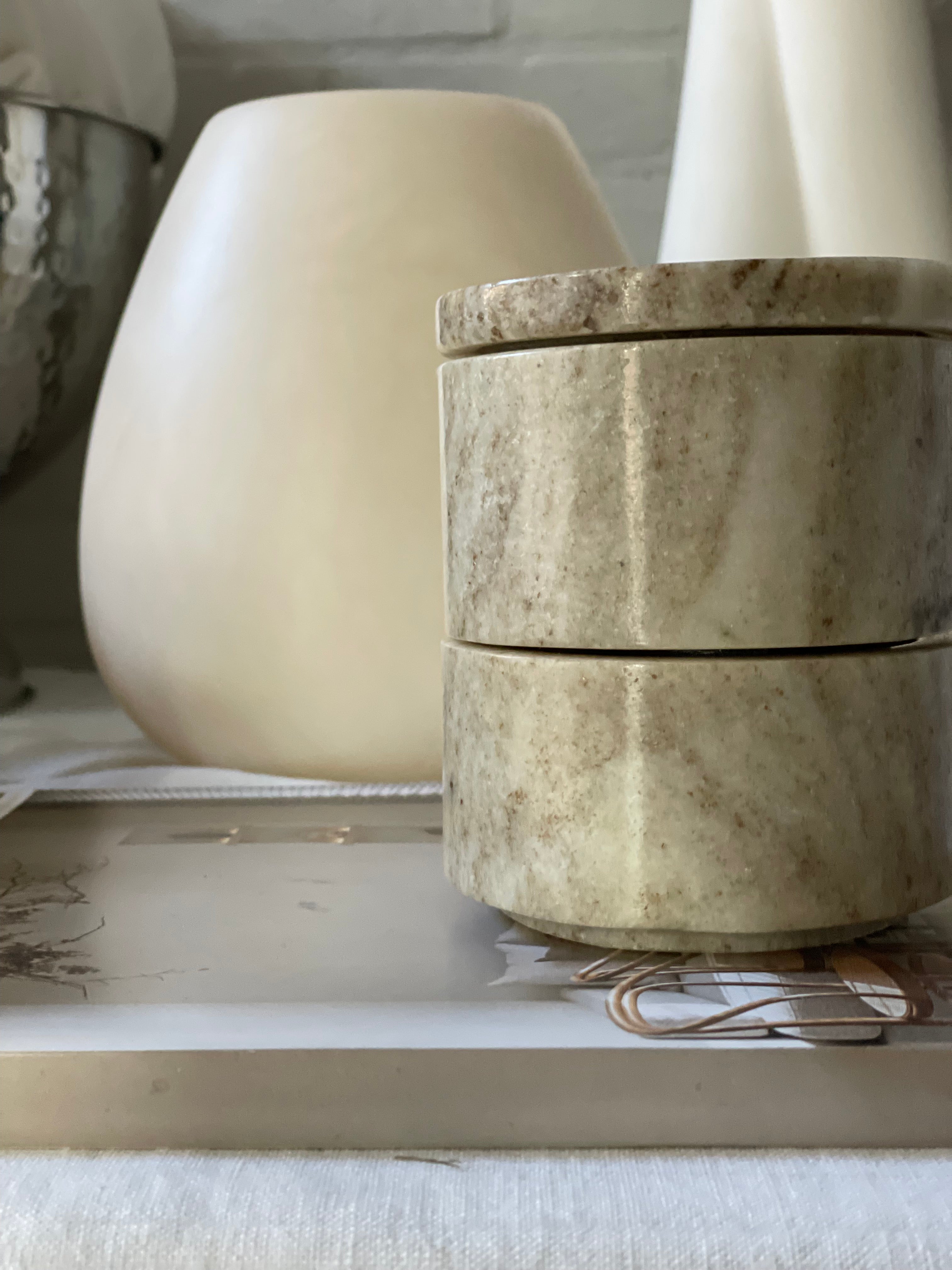 Ilena jars with lid - marble