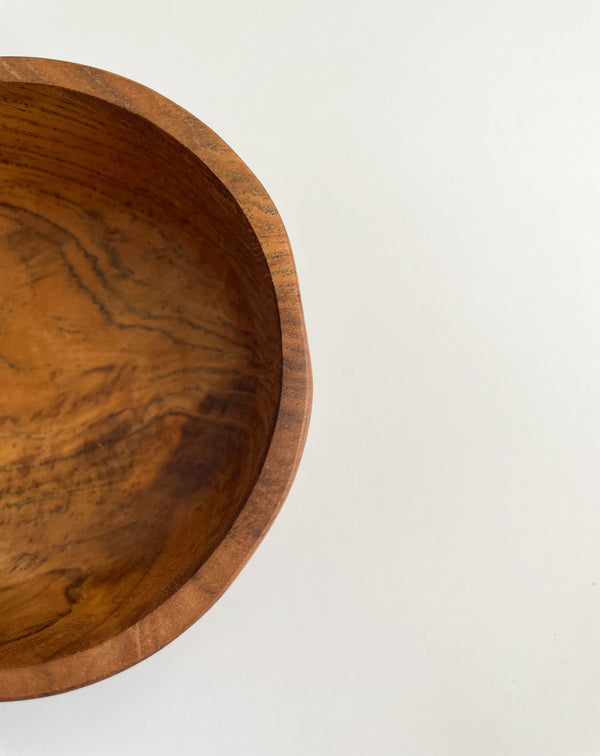Bowl of acacia wood straight M