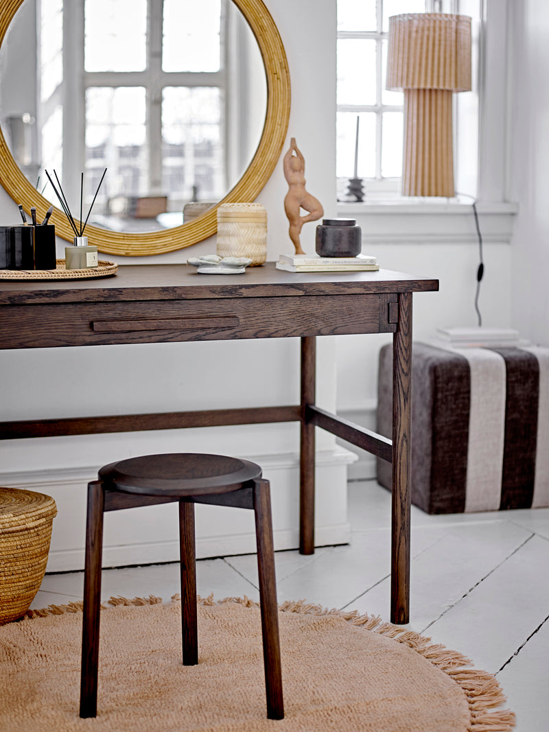 Gil stool