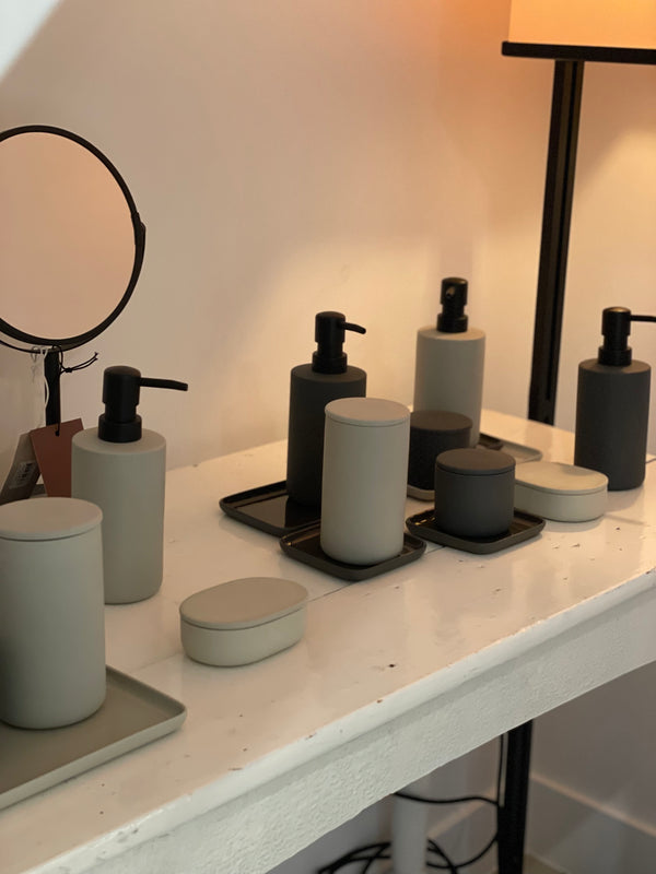 Miroir Milde en métal - noir