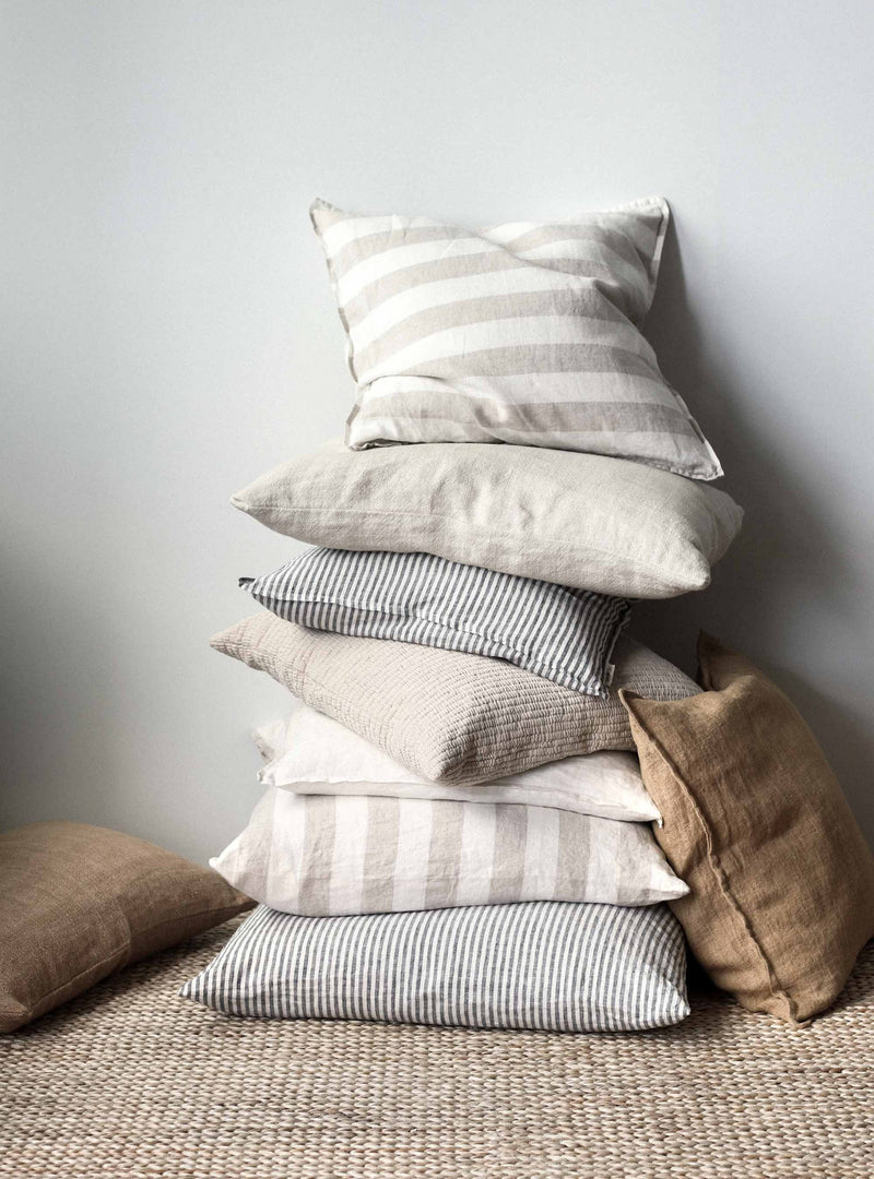 Marion linen cushion color pampas